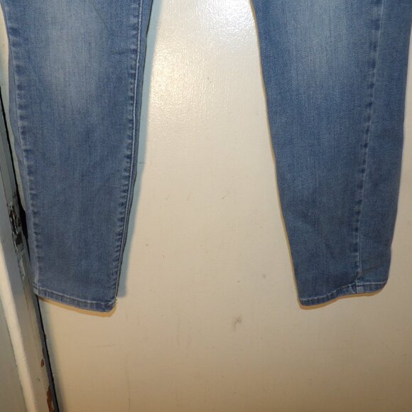 Studio Blue Mid Rise Light Wash Skinny Jeans Sz 29 - Picture 3 of 5